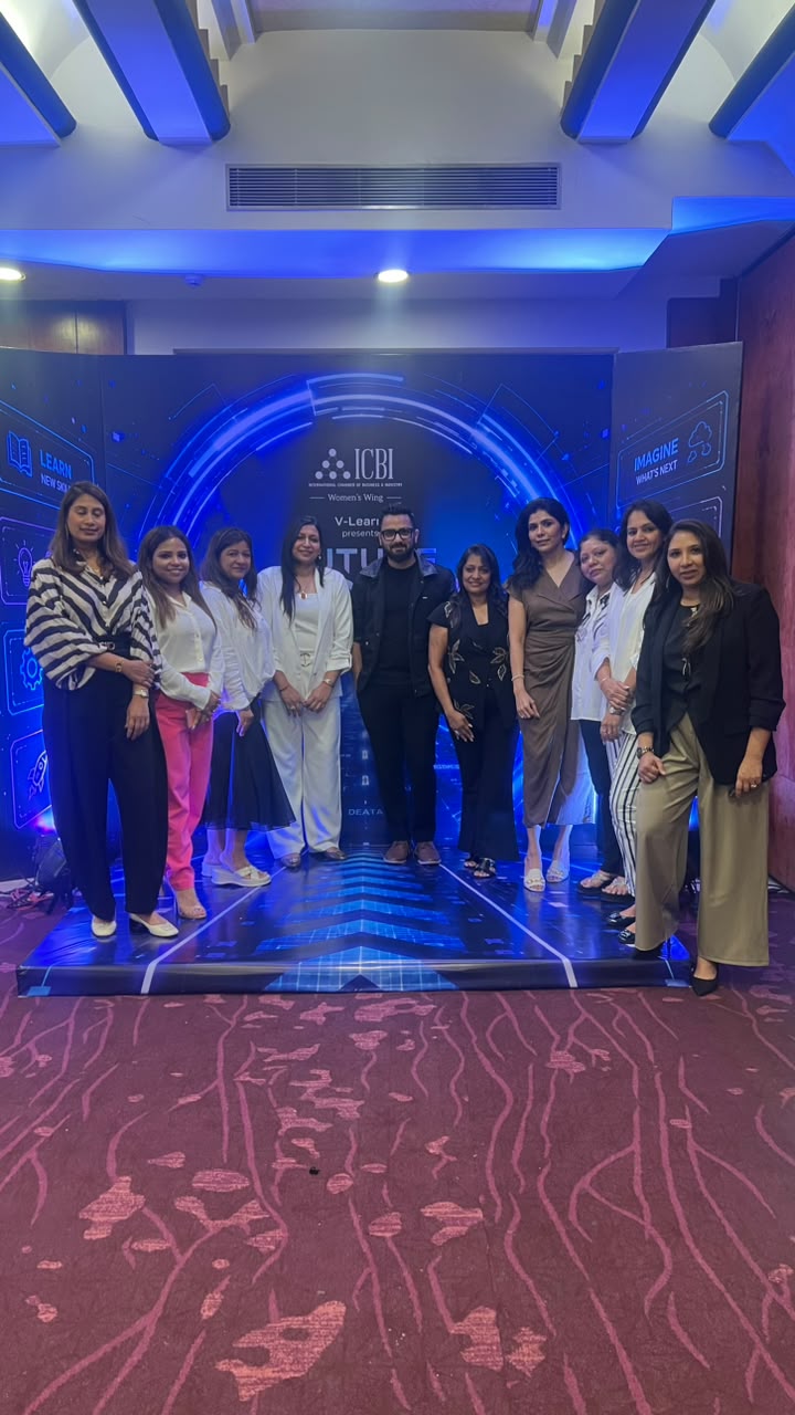Rishi Jain with attendees after AI training for women entrepreneurs at ICBI Kolkata.